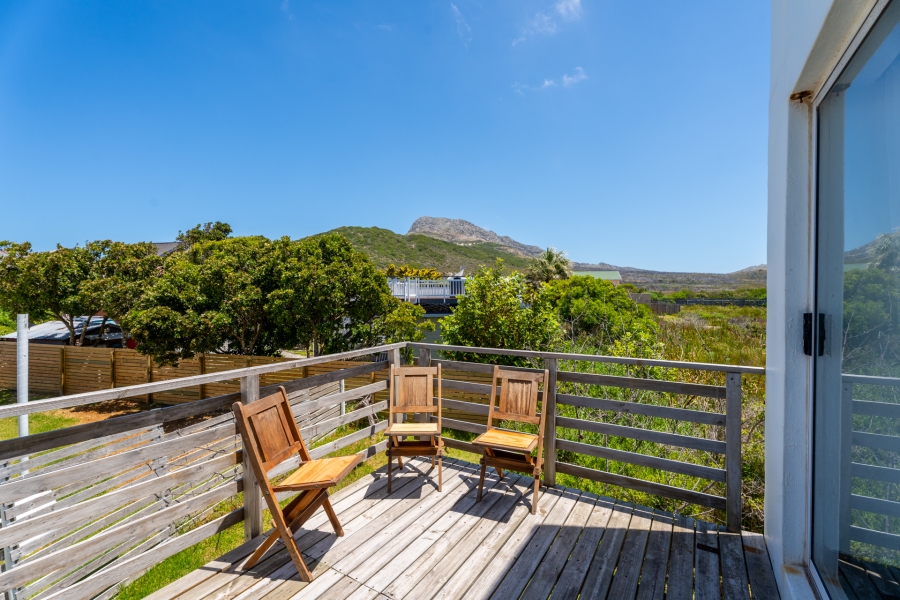 To Let 3 Bedroom Property for Rent in Bettys Bay Western Cape